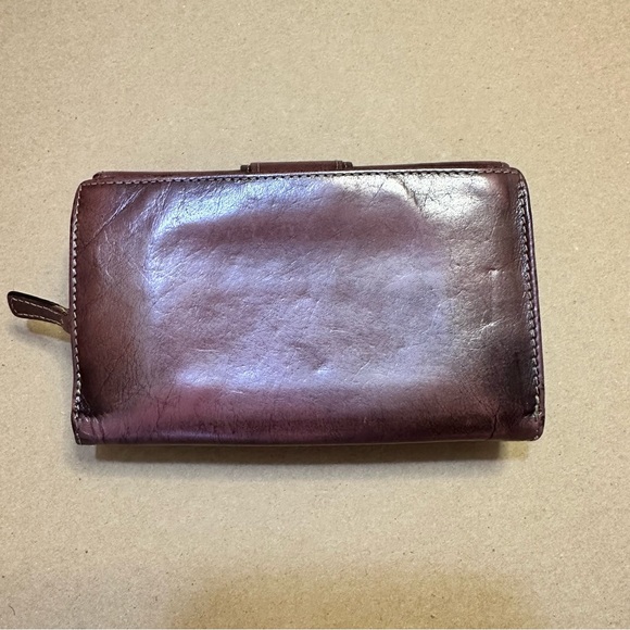Leather wallet - Picture 2 of 7